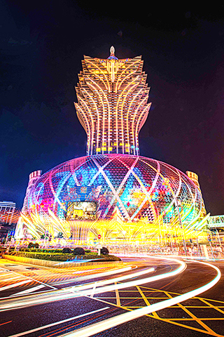 ◎ 新葡京酒店。