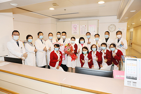 ◎ 兩醫護人員解除隔離重回工作崗位。