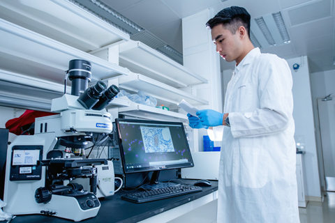 ◎ 澳門大學以創新科技配合澳門特區的發展。