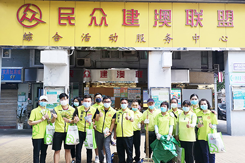 ◎ 民建聯清潔社區宣傳預防登革熱。