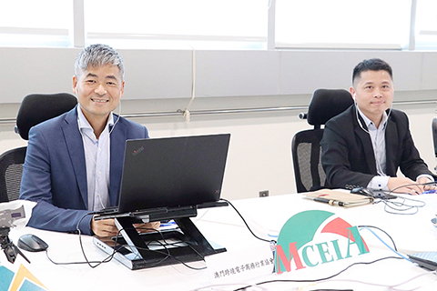 ◎ 第三場講座講者徐少東(右)、劉美祥(左)。