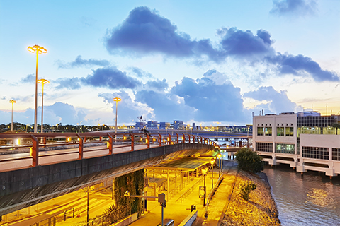 ◎ 港澳碼頭的日出美景。