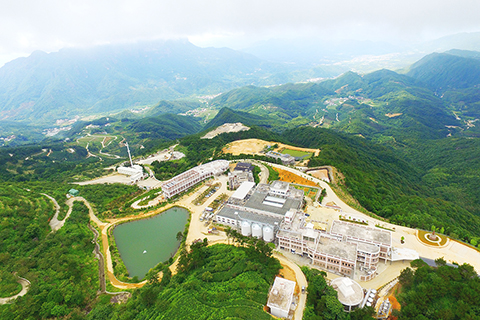 ◎ 台商吳松柏選擇在祖籍地大溪鎮興建威士忌酒廠,總投資十億元人民幣。(香港中通社圖片)