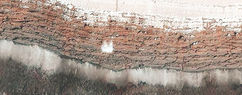 ◎ 火星極地發生雪崩的情形(圖片來源: NASA)