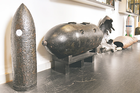 ◎ 已被香港警方拆除的二戰炸彈外殼(八月七日攝)。