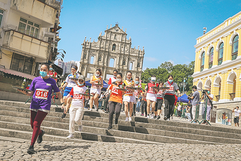 ◎ 刺激有趣的托盤比賽。