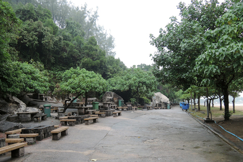 ◎ 黑沙海灘公園燒烤區月中重開。