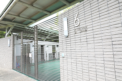 ◎ 這是香港警犬隊總部專門為警犬提供的宿舍(九月十日攝)。(新華社記者吳曉初 攝)