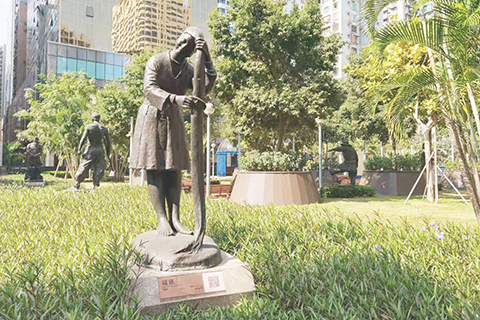 ◎ 瑤族女性喜歡留長頭髮