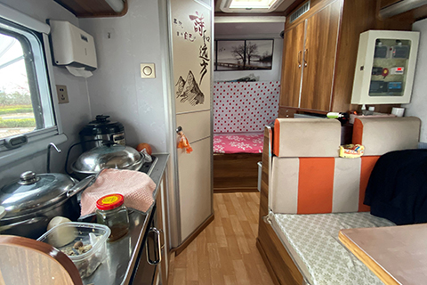 ◎ 桌椅柜,一應俱全