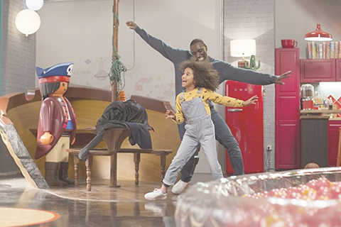 ◎ 《閃亮的明天》。