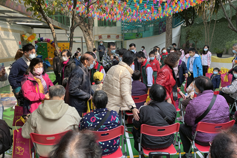 ◎ 蓮峯暖萬家,慈善派送福米活動。