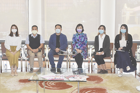 ◎ 文化局介紹「文化傳播月」活動。