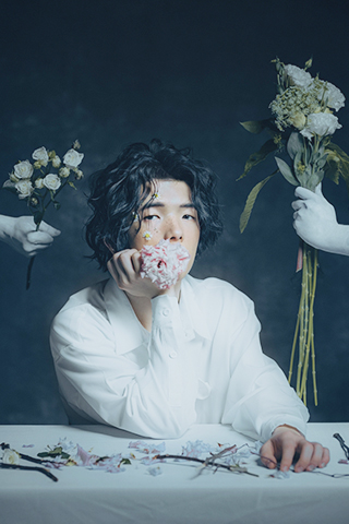 ◎ 巡禮18《紅薔薇》主唱吳杭捷。