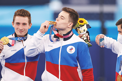 ◎ 俄羅斯運動員贏得東奧男子體操團體金牌。(新華社)