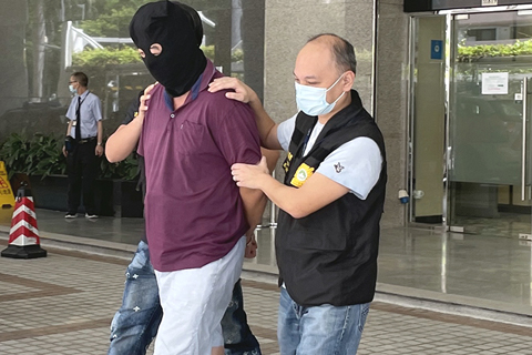 　◎ 一名越南外僱涉販毒被拘。