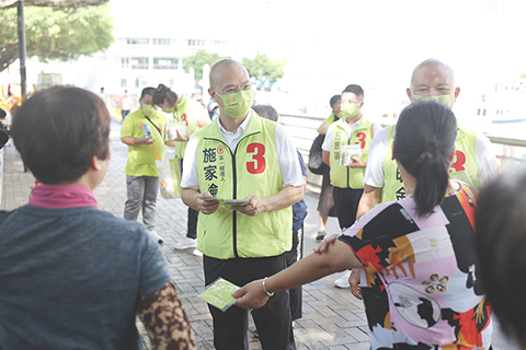 ◎ 澳門民聯協進會團隊下區宣傳政綱。