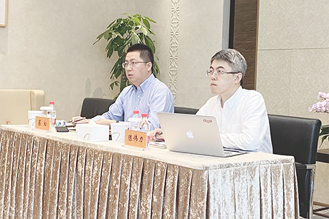 ◎ 阿里巴巴兩位業務總監在杭州與澳門青年在線交流。