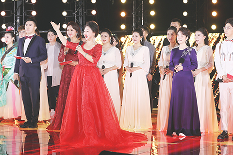 ◎ 「一江月.珠澳情」二零二一珠海中秋晚會在橫琴國際金融中心大廈舉行。