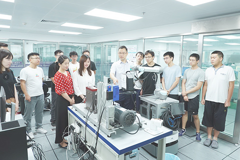 ◎ 澳大學生獲全國大學生大數據挖掘賽一等獎。