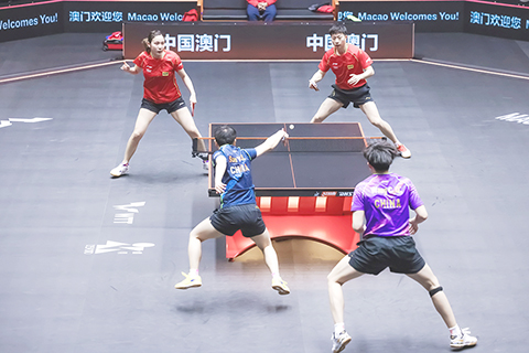 ◎ 馬龍、錢天一(後二人)混雙賽事落敗。