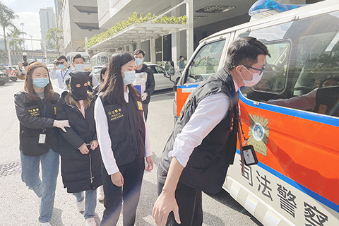 　◎在澳就讀的香港女大學生涉詐騙及洗黑錢被捕。