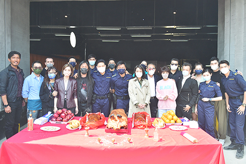 ◎ 《海關戰線》隆重開鏡。