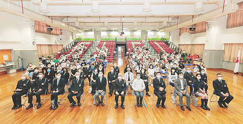 ◎ 紅十字會代表及嘉賓與所有到場得獎者合照。