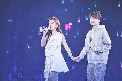 ◎ 小師妹許靖韻助陣。