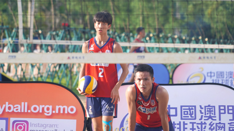 ◎ 紅藍B張皓泓(左)黃偉熙男冠軍戰局數曾領先。