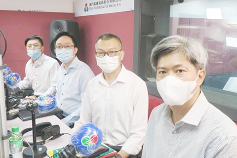 ◎ 電台時事節目探討陸路整體交通運輸十年規劃。