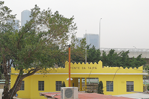 氹仔碼頭皇冠型建築,很獨特。〈攝於攝於2019年2月〉。〈紅柳 攝〉