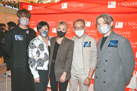 ◎ 英皇集團主席楊受成伉儷偕彭秀慧導演姜濤、柳應廷日前出席票房超四千萬元《阿媽》慈善觀映禮。