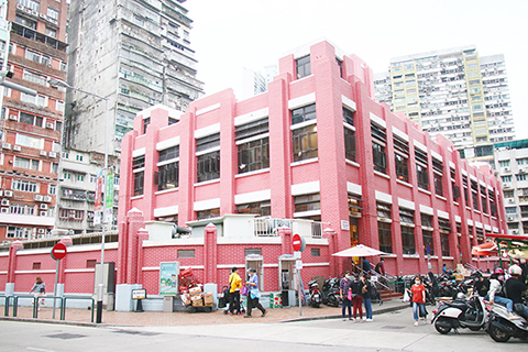 紅街市大樓外貎。