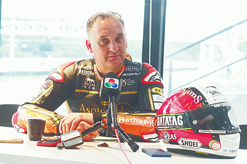 ◎ 九冠王米高路達接受採訪。