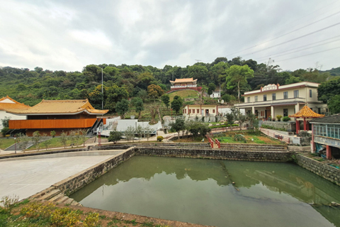 遠眺半春園內的景致。