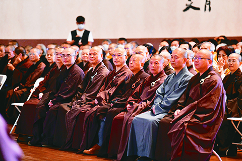 ◎ 佛光山開山祖師星雲大師圓寂百日,弟子們5月16日舉辦「話說星雲大師」,長老、宗委、法師、貴賓、功德主、佛光人逾1000人參加。 圖╱人間社記者趙啟超