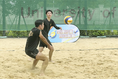 ◎ 紅藍九魏展希(左)陳苑駿贏出關鍵一仗。