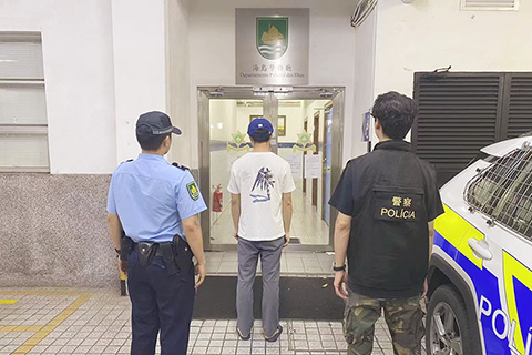 ◎ 本澳青年涉勒索罪被治安警拘捕。