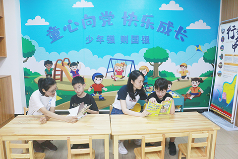 ◎ 八月十三日孩子們在廣西柳州市一社區開辦的暑期託管班。(中新社記者 林馨 攝)