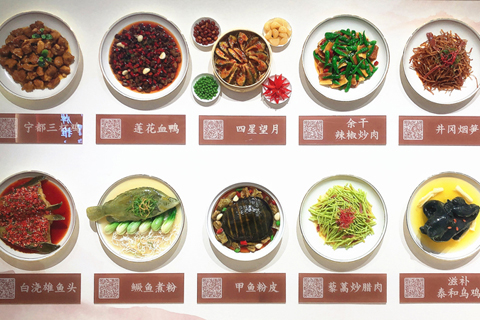 中國贛菜品牌推廣中心內展示的贛菜「十大名菜」。(中新社記者 吳鵬泉 攝)