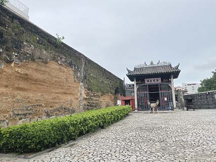 圖為舊城牆(攝於2022年6月1日)。