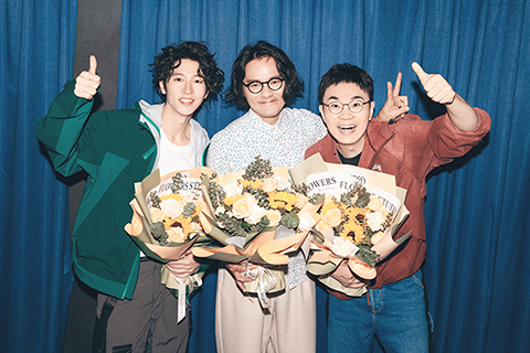 圖為(左起)孫陽、林家棟、大鵬為電影宣傳。