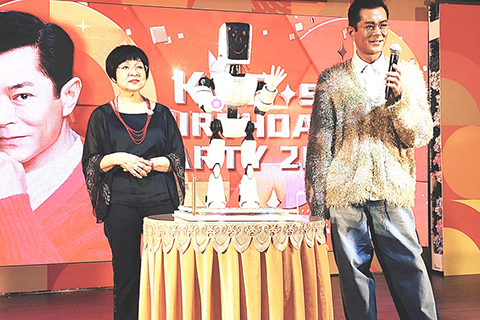 ◎ 媽咪是古天樂影藝事業的堅強後盾。