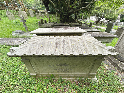 這個墳墓設計很特別