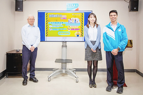 ◎ 勞工局主管進行「健康職場生活遊戲」抽獎。