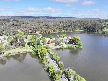 航拍戴尔斯福特湖