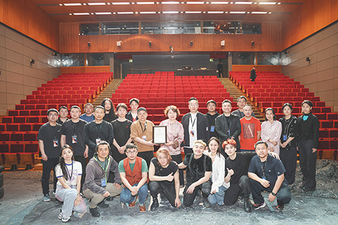 ◎ 北京人藝在澳門文化中心演出經典《哈姆雷特》。