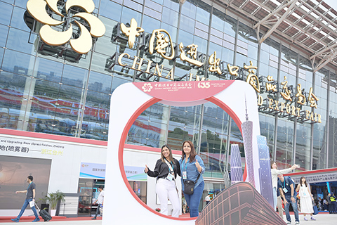 ◎ 本屆廣交會境外採購商到會人數創歷史新高。(中新社)