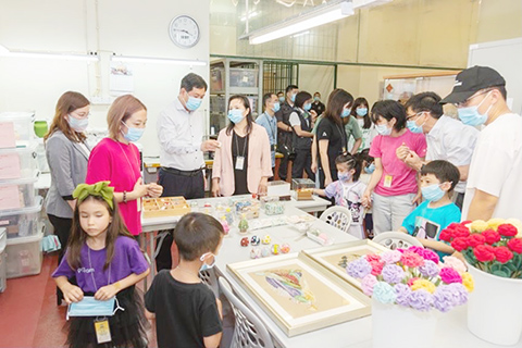 ◎ 澳門江門婦女會攜手懲教管理局舉辦「傳『晴』有你」防罪教育親子活動。